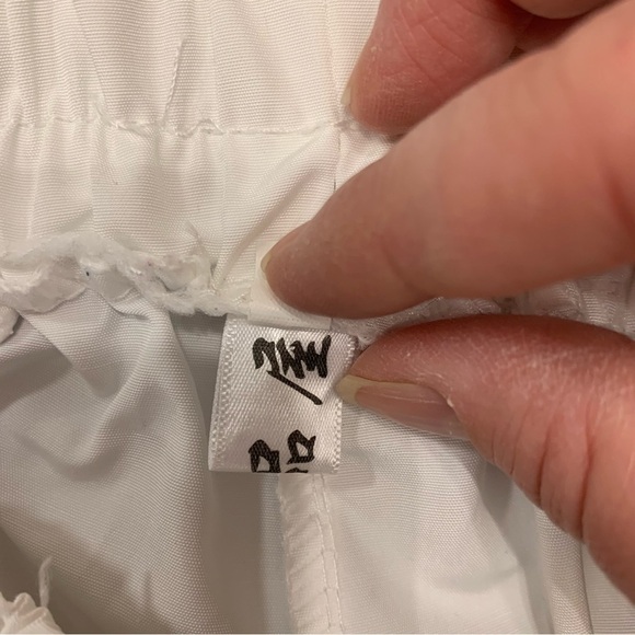 Eazy's White Cargo Pants - Picture 4 of 11